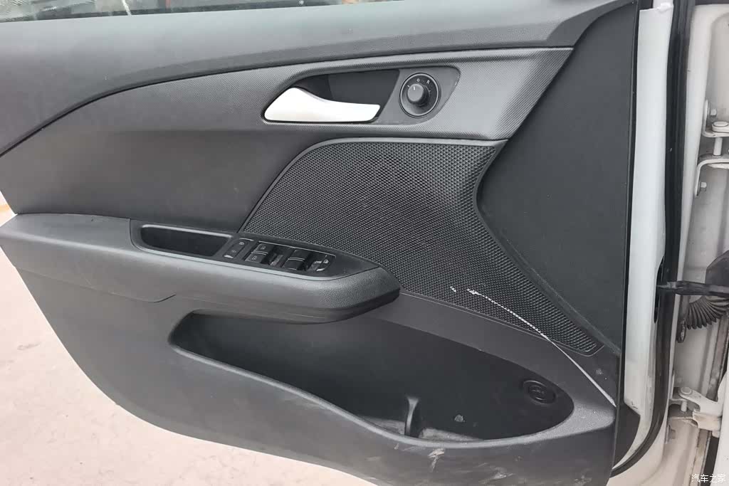 Chevrolet 320, 2019 7