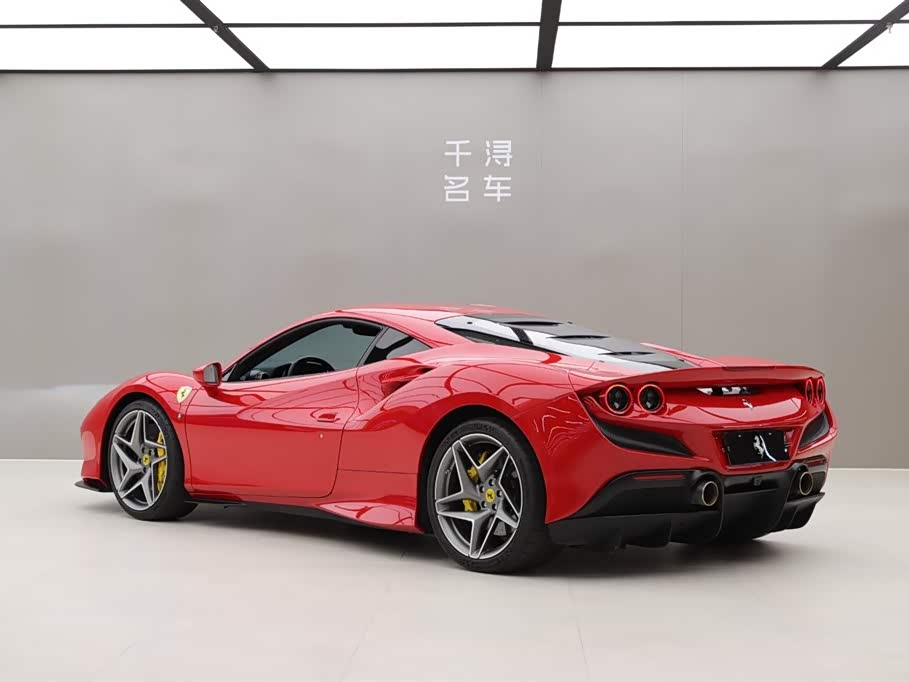 Ferrari F8