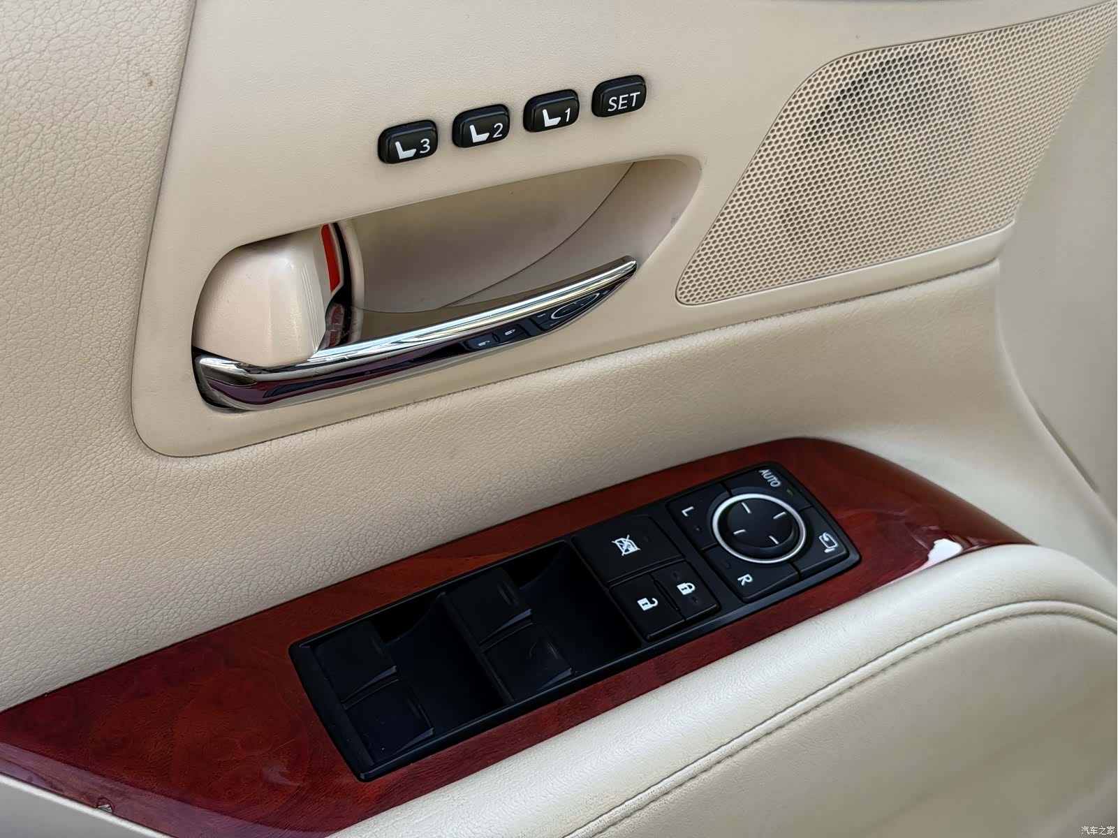 Lexus RX, 2010 13