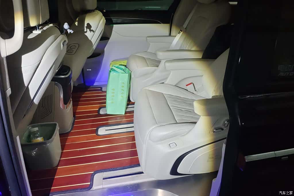 Buick GL8, 2021 8