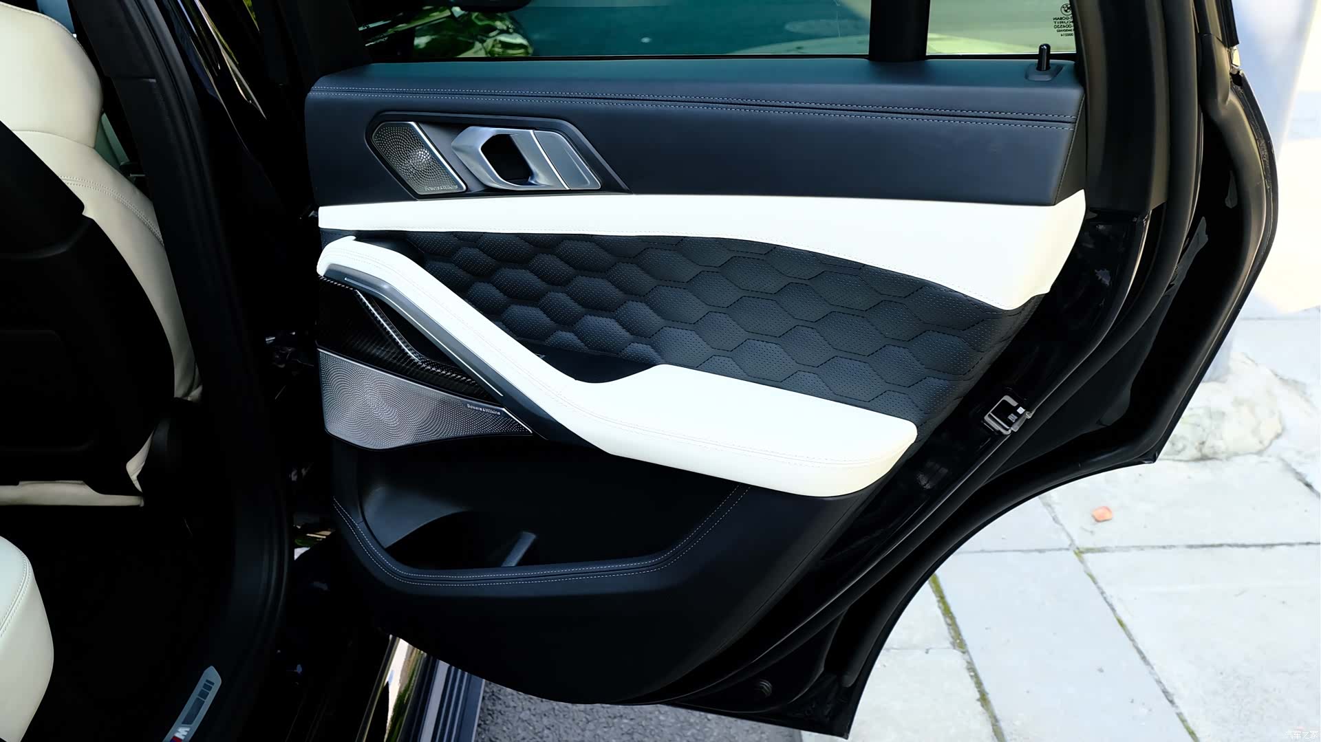 BMW X6, 2021 11