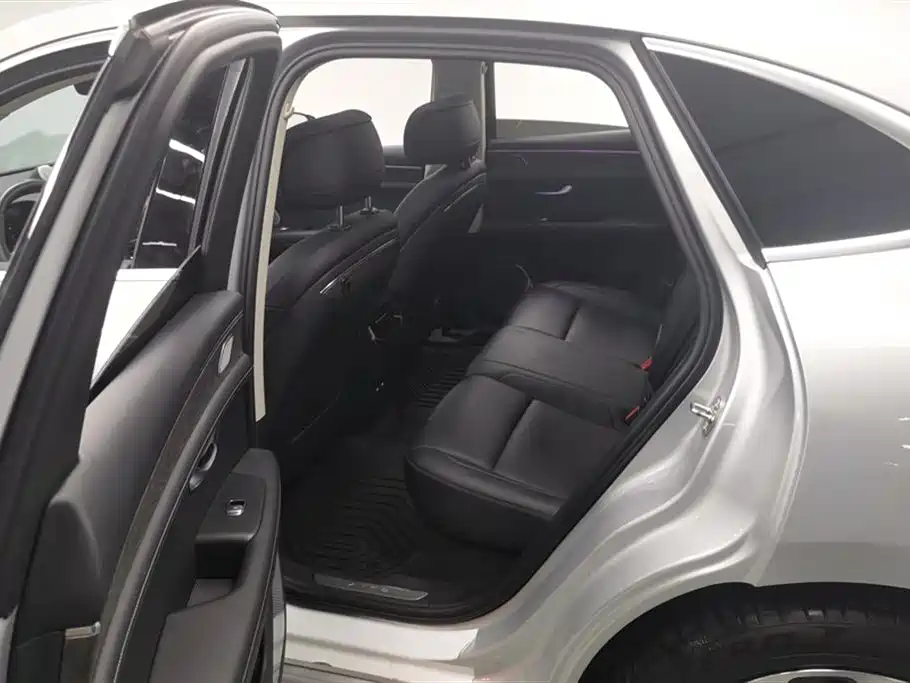 AITO Ask the world M5