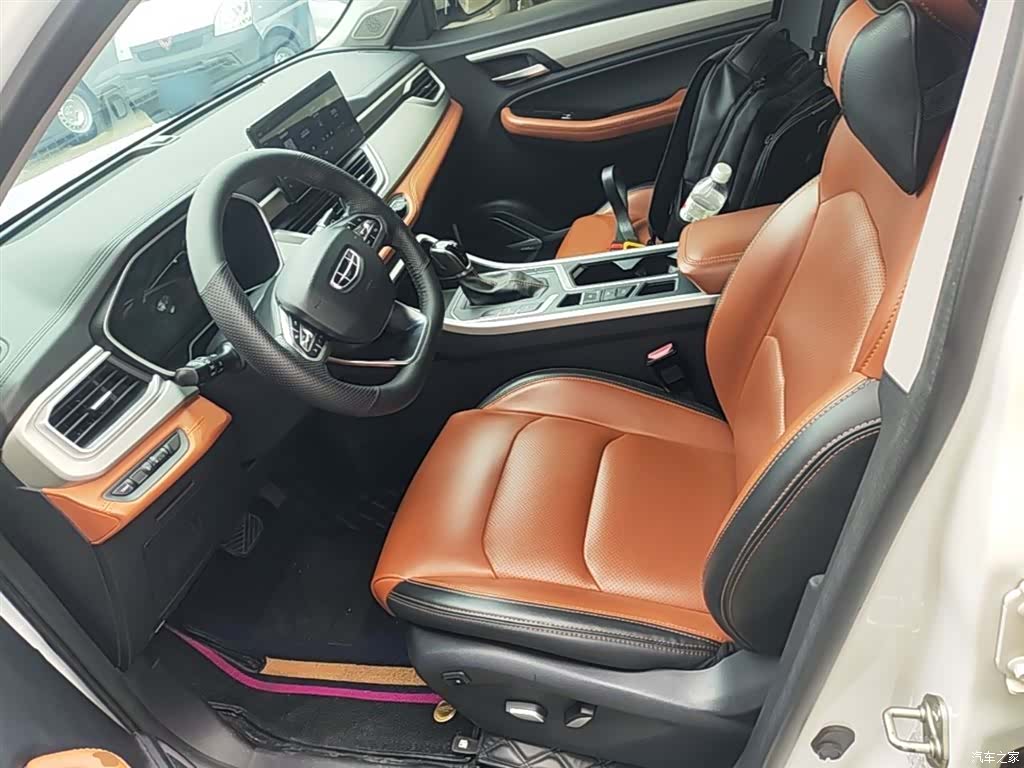 Geely X6, 2020 15