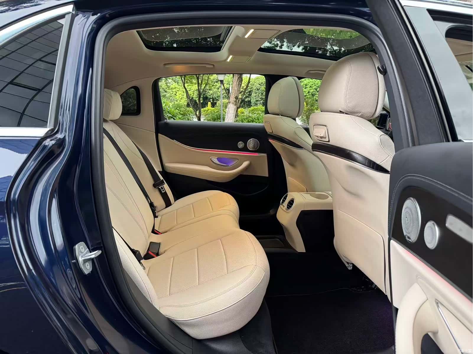 Mercedes-Benz E-Class, 2018 8