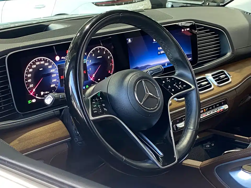 Mercedes-Benz GLS