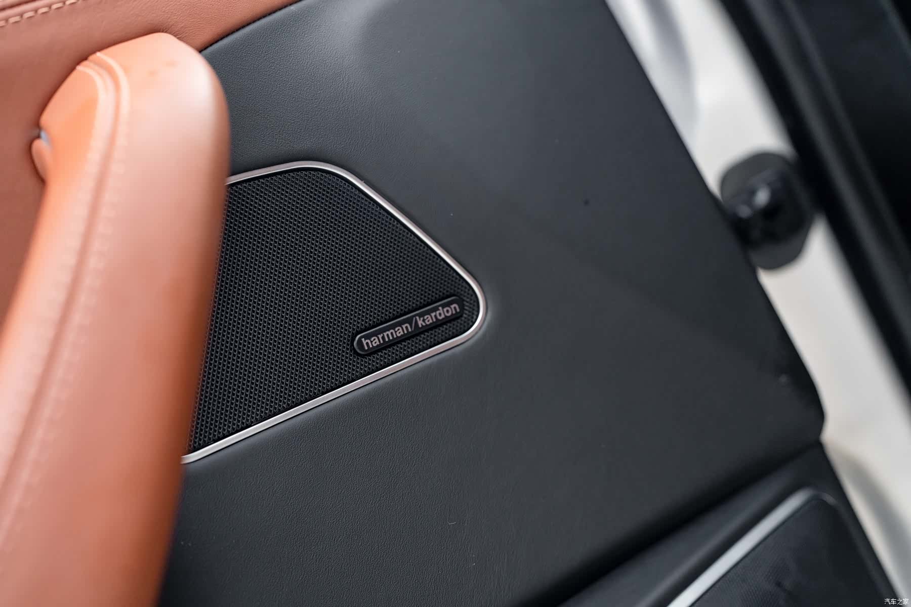 Maserati Levante, 2018 11