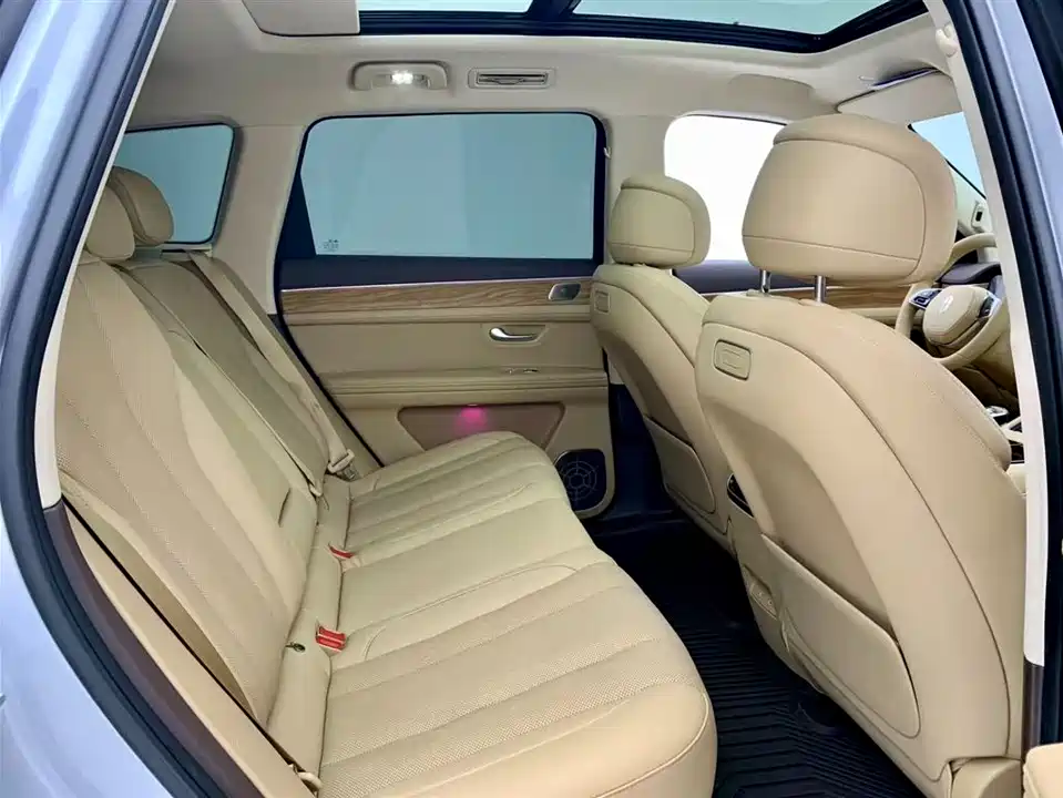 AITO Ask the world M7