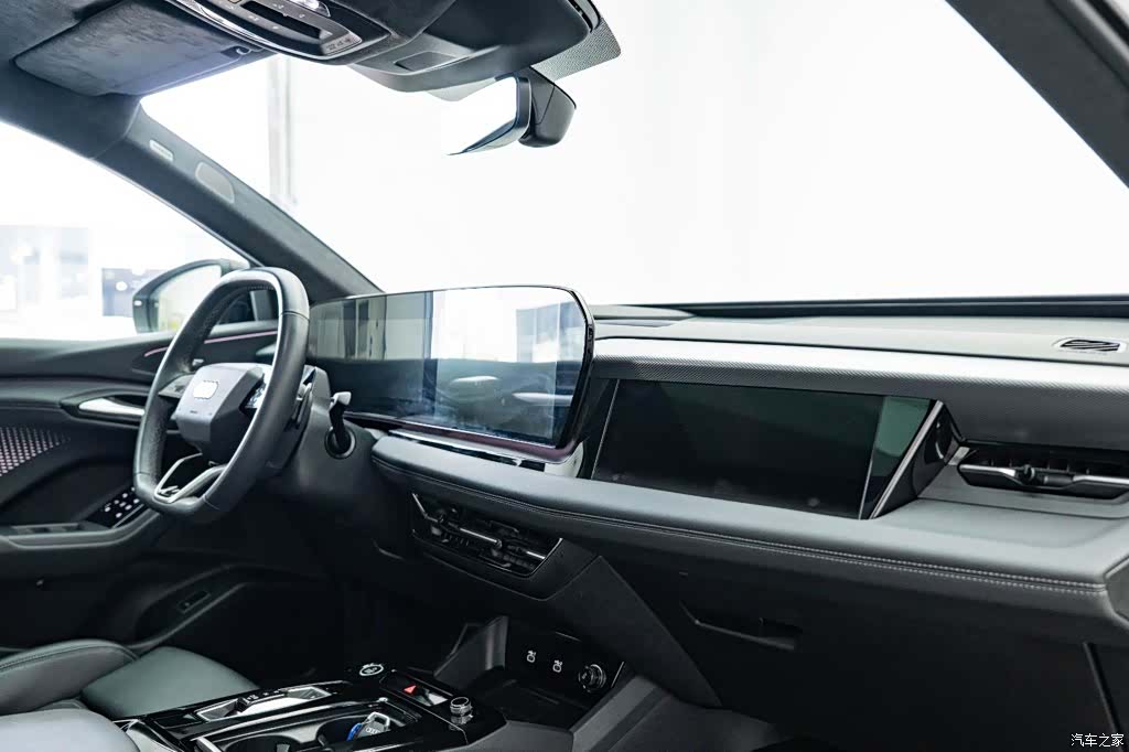 Audi e-tron, 2025 14