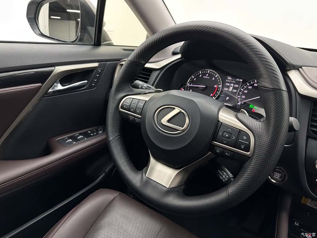 Lexus RX, 2022 10