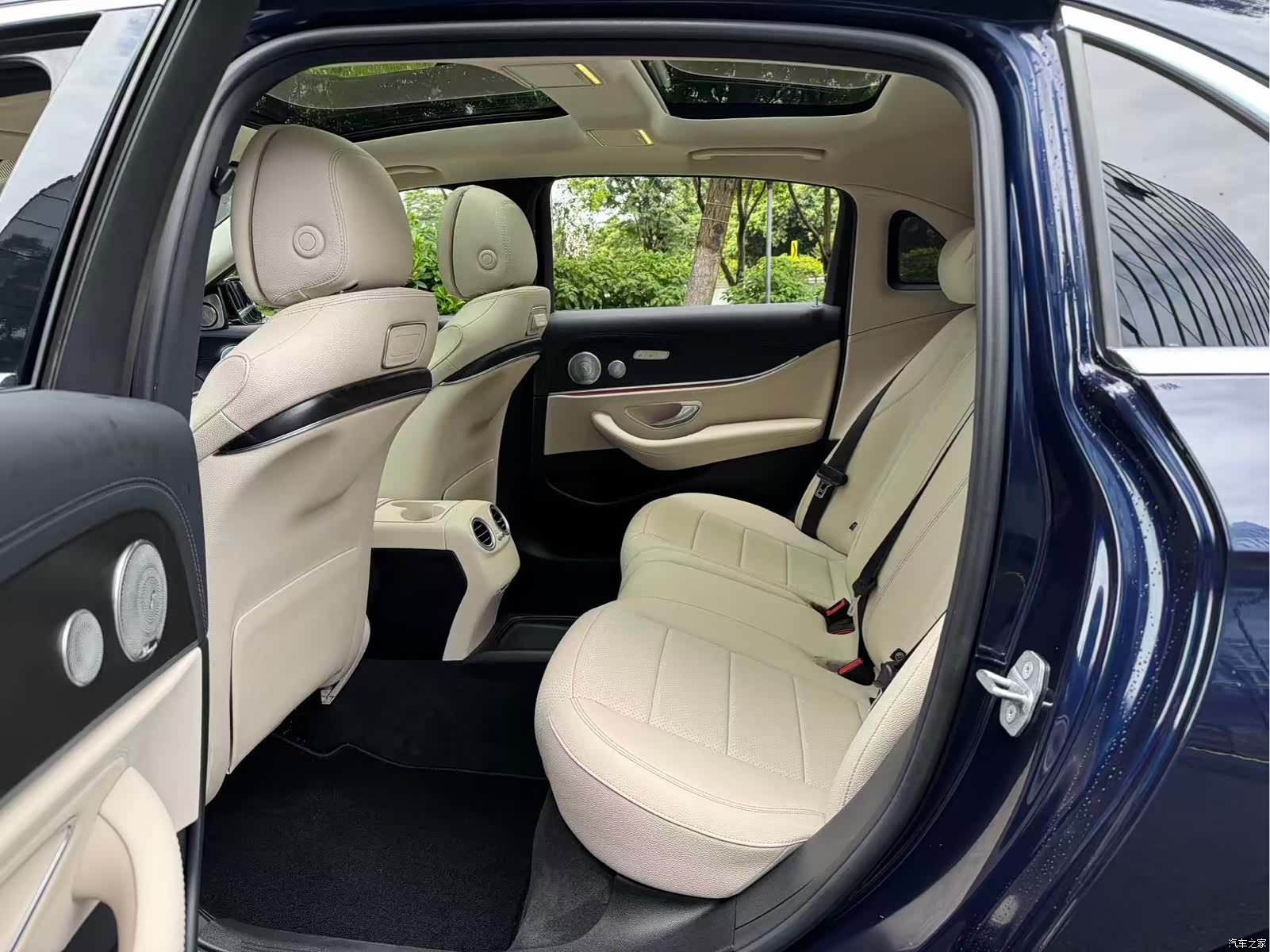 Mercedes-Benz E-Class, 2018 9