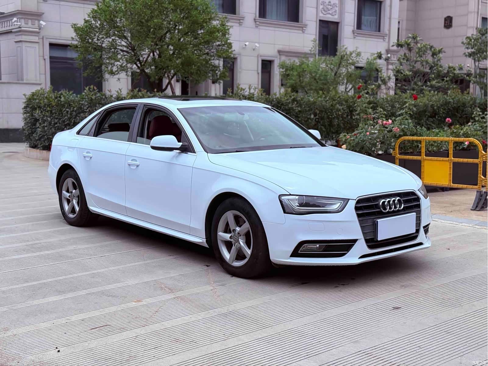 Audi A4L, 2013 3