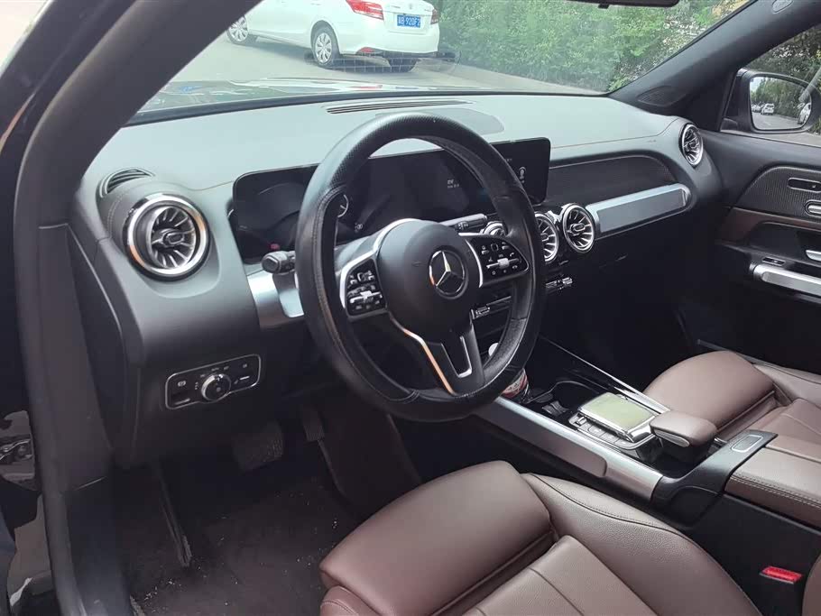 Mercedes-Benz GLB Mercedes-Benz GLB