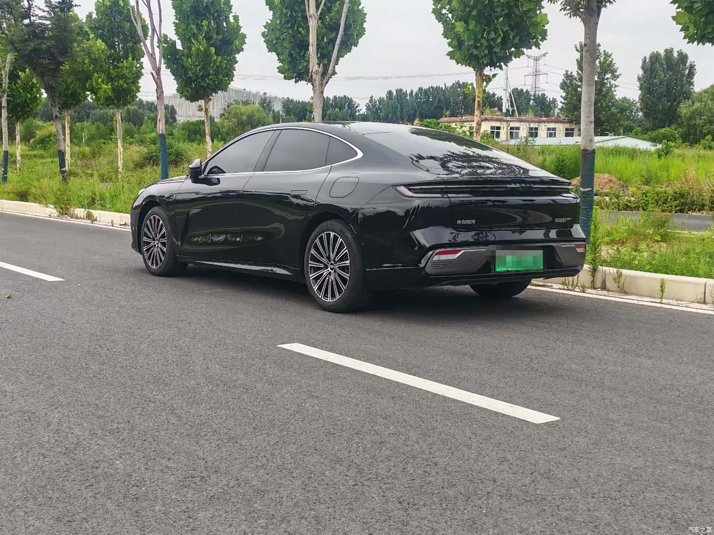 Geely 8, 2025 6