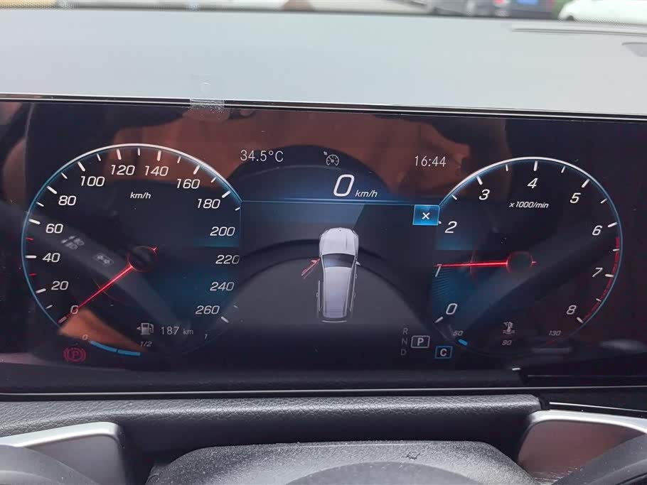 Mercedes-Benz GLB Mercedes-Benz GLB