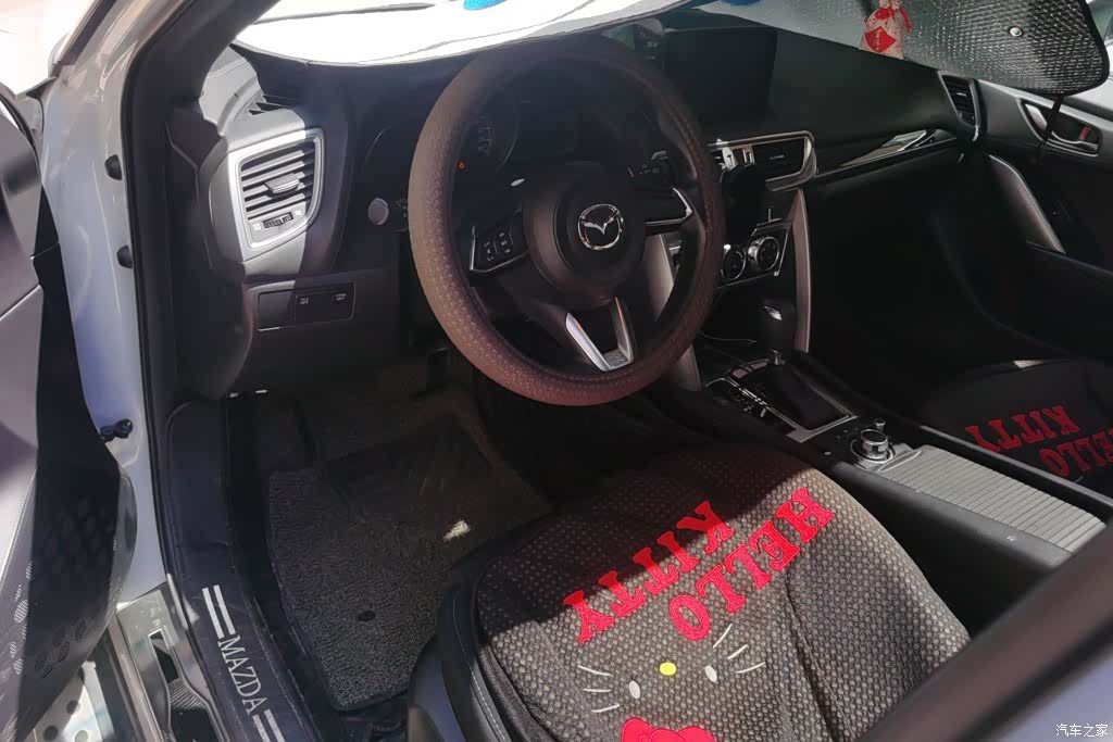 Mazda CX-4, 2019 12