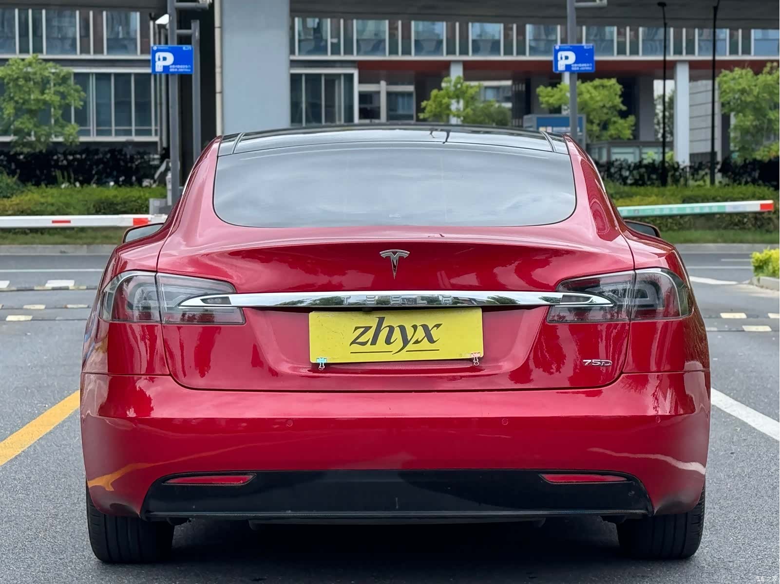 Tesla Model S, 2016 6