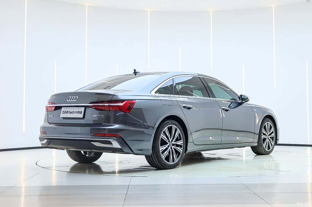 Audi A6L, 2022 4