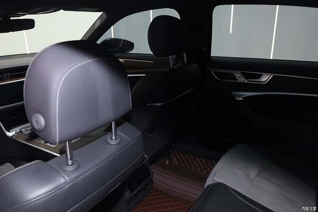 Audi A6L, 2022 21