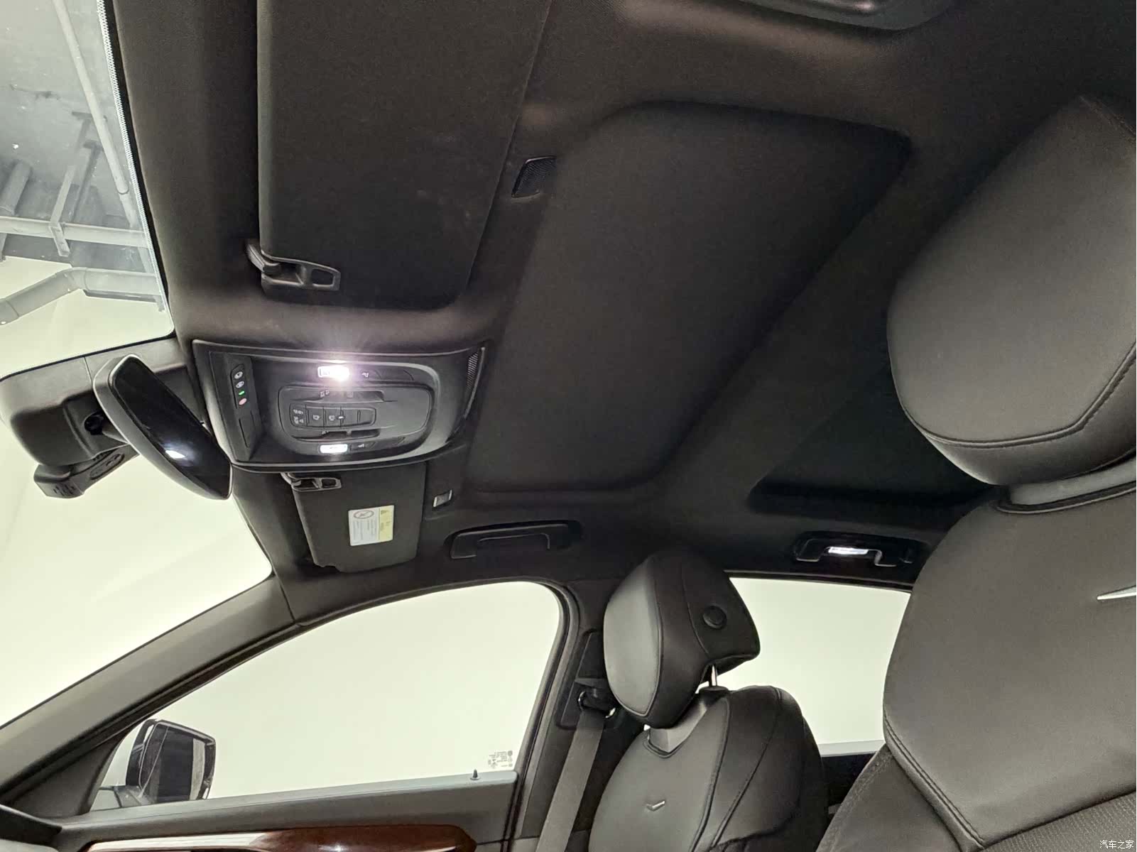 Cadillac CT6, 2023 16