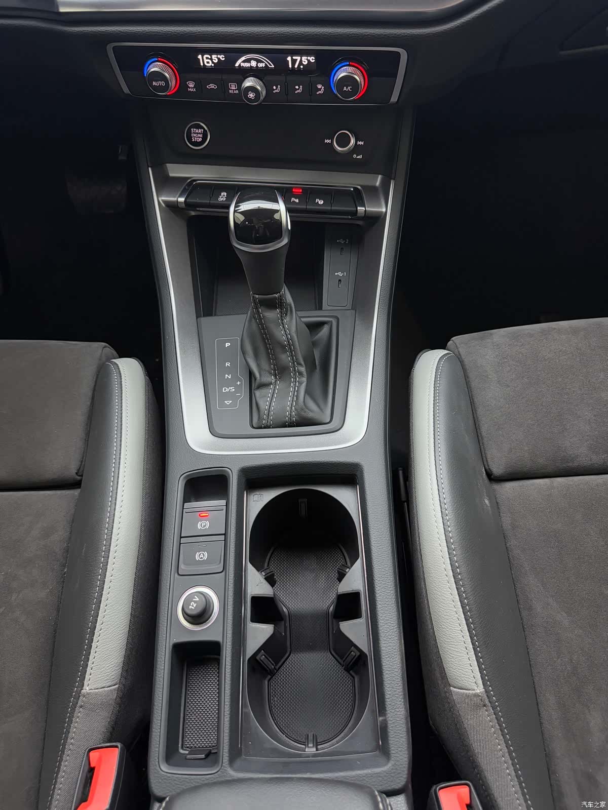 Audi Q3, 2022 11