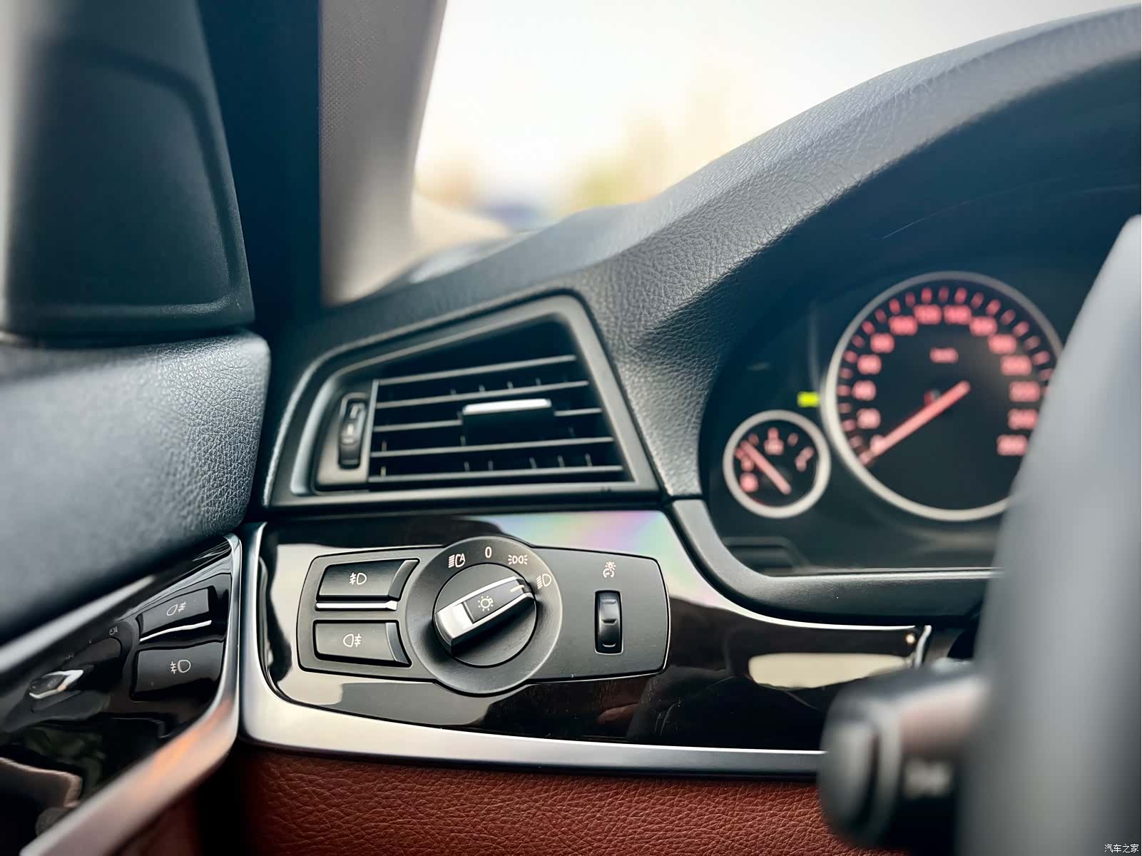 BMW 5 Series, 2015 19