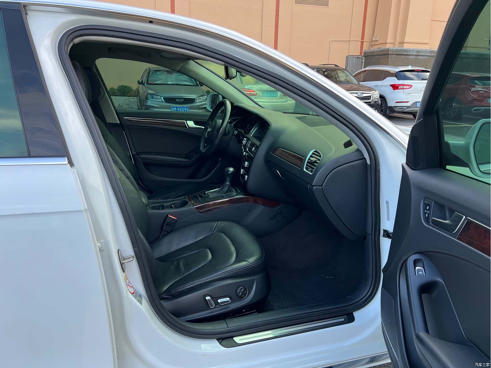 Audi A4L, 2016 11