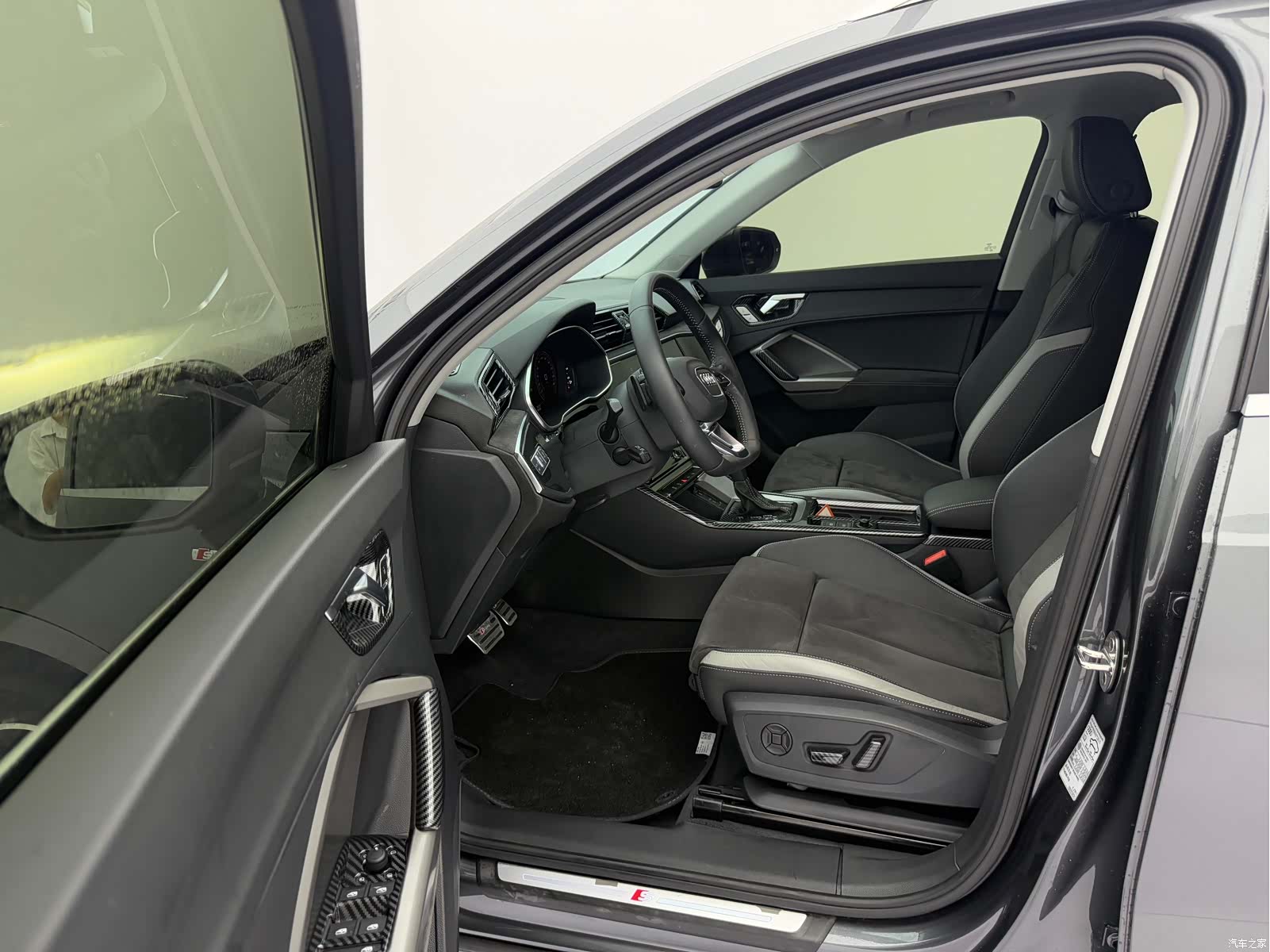 Audi Q3, 2022 23
