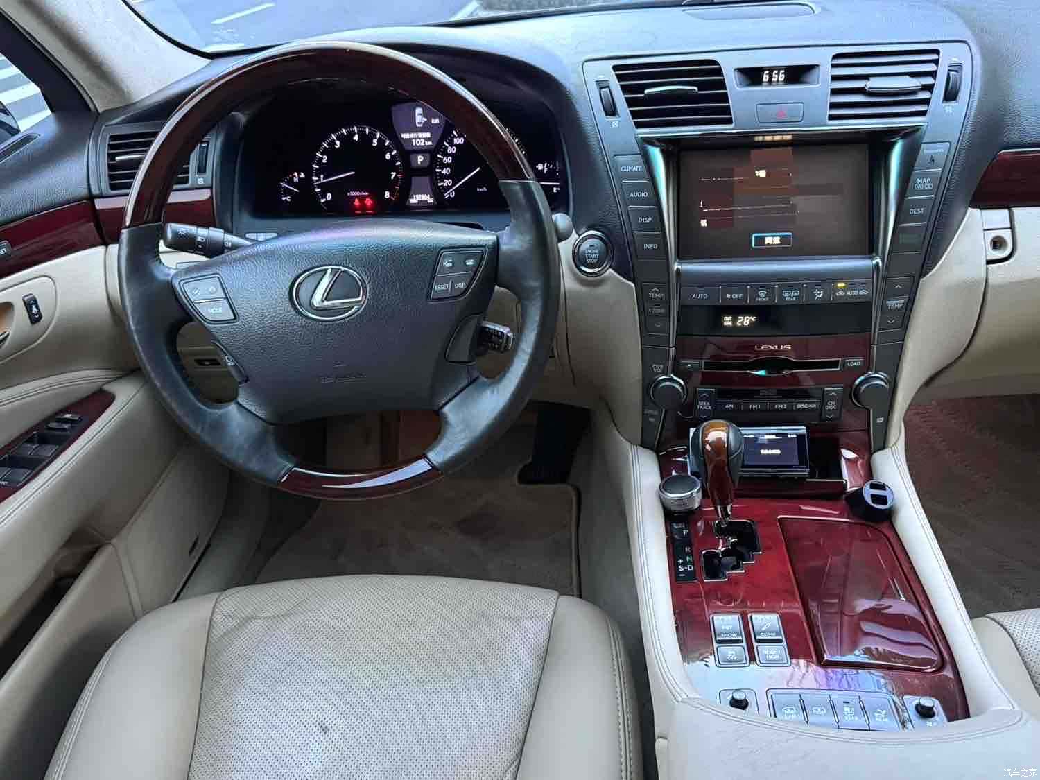 Lexus LS, 2008 10
