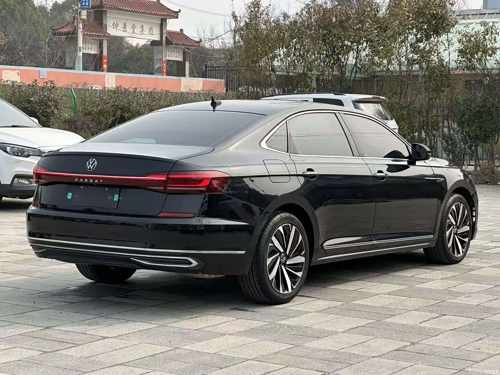 Volkswagen Passat, 2022 8