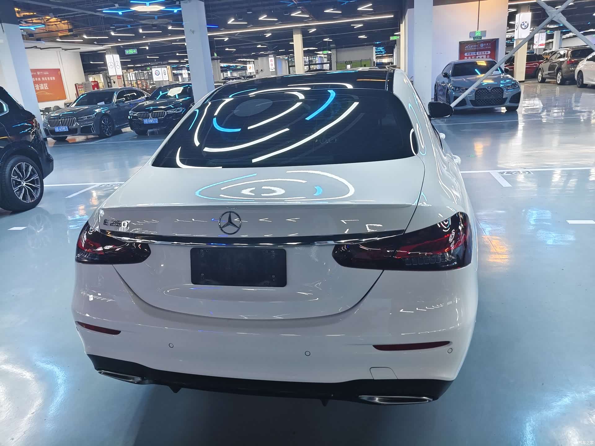Mercedes-Benz E-Class, 2022 19