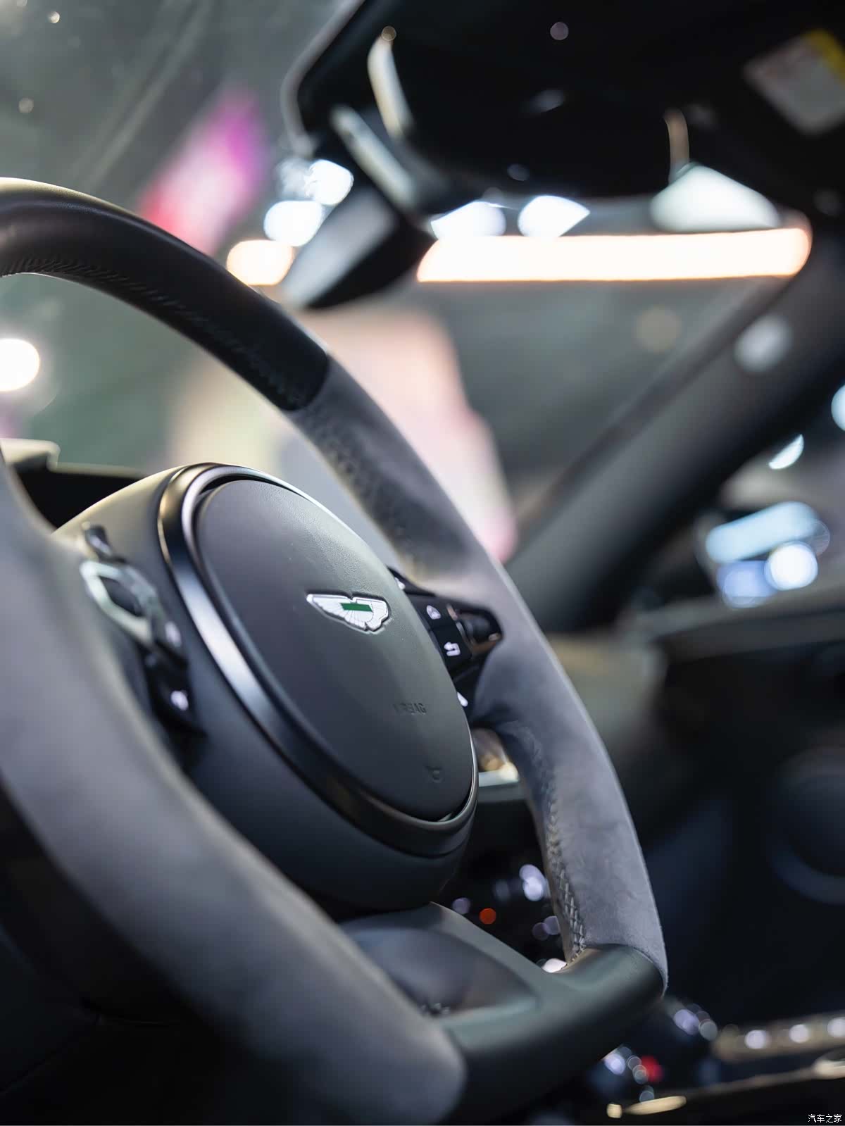 Aston Martin Vantage, 2024 12