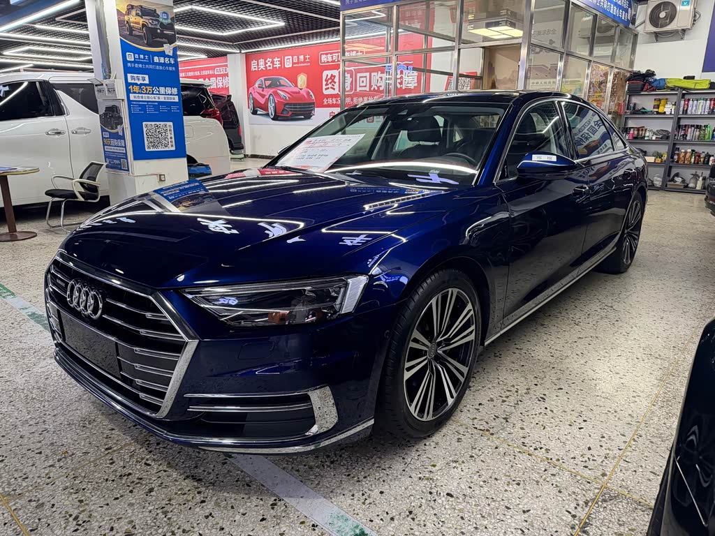 Audi A8