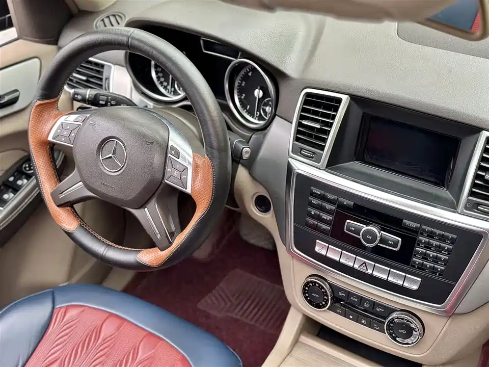 Mercedes-Benz M class