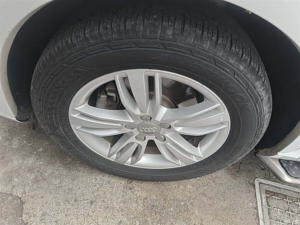 Audi Q3, 2015 23