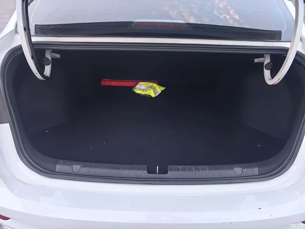 Geely Emgrand, 2024 10