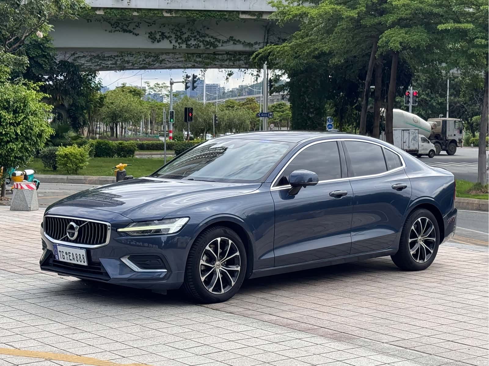 Volvo S60