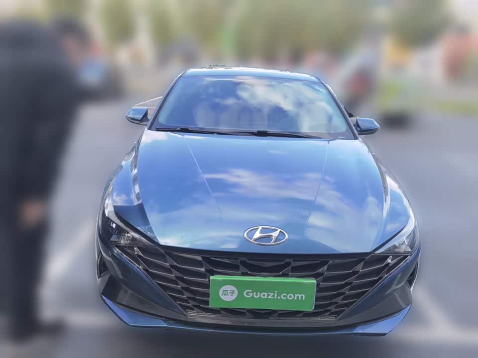 Hyundai Elantra