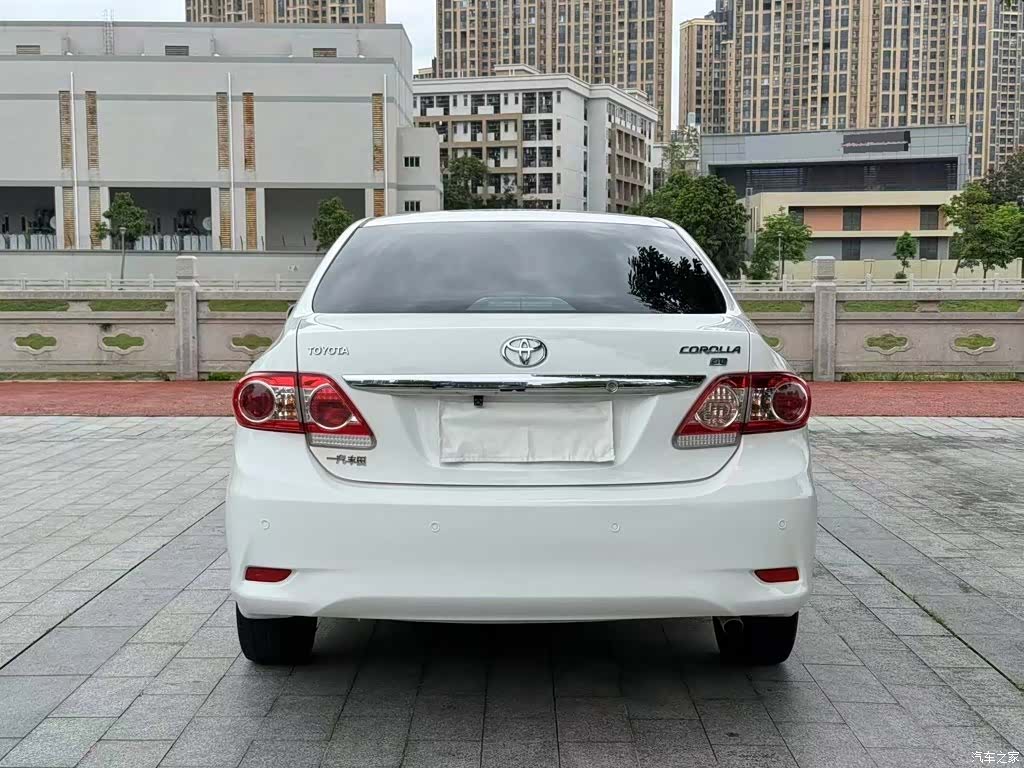 Toyota Corolla, 2014 8