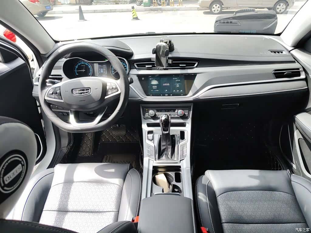 Geely Emgrand, 2021 все фото