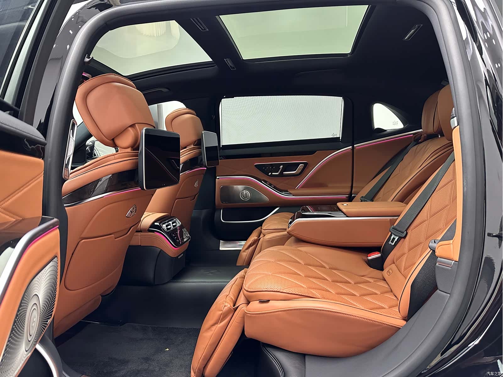 Maybach S-Class, 2025 10