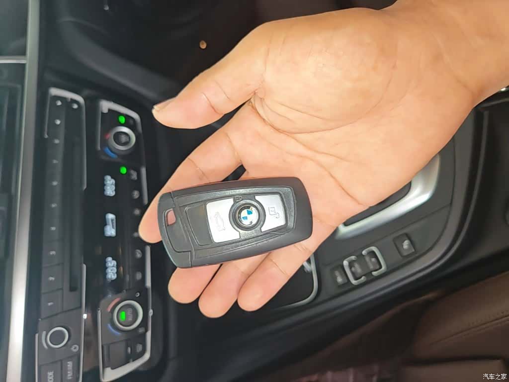BMW 3 Series, 2019 17