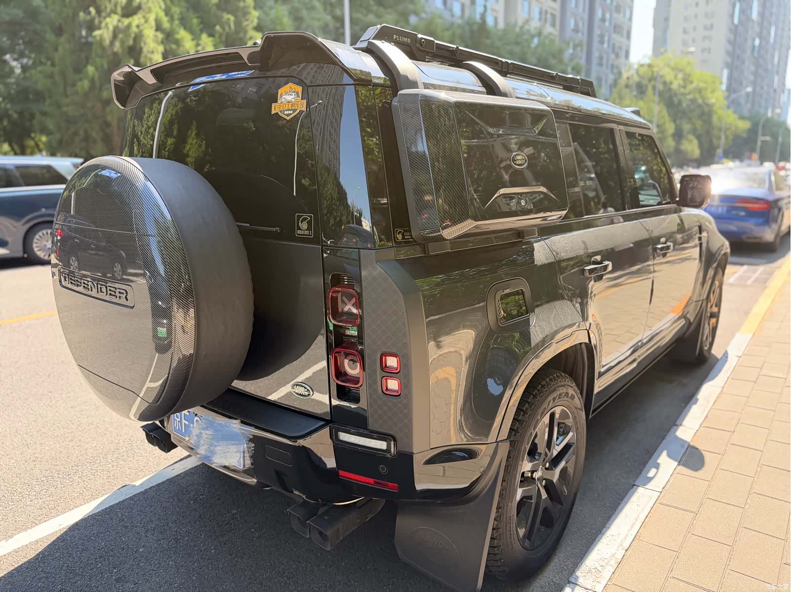 Land Rover Defender, 2023 2