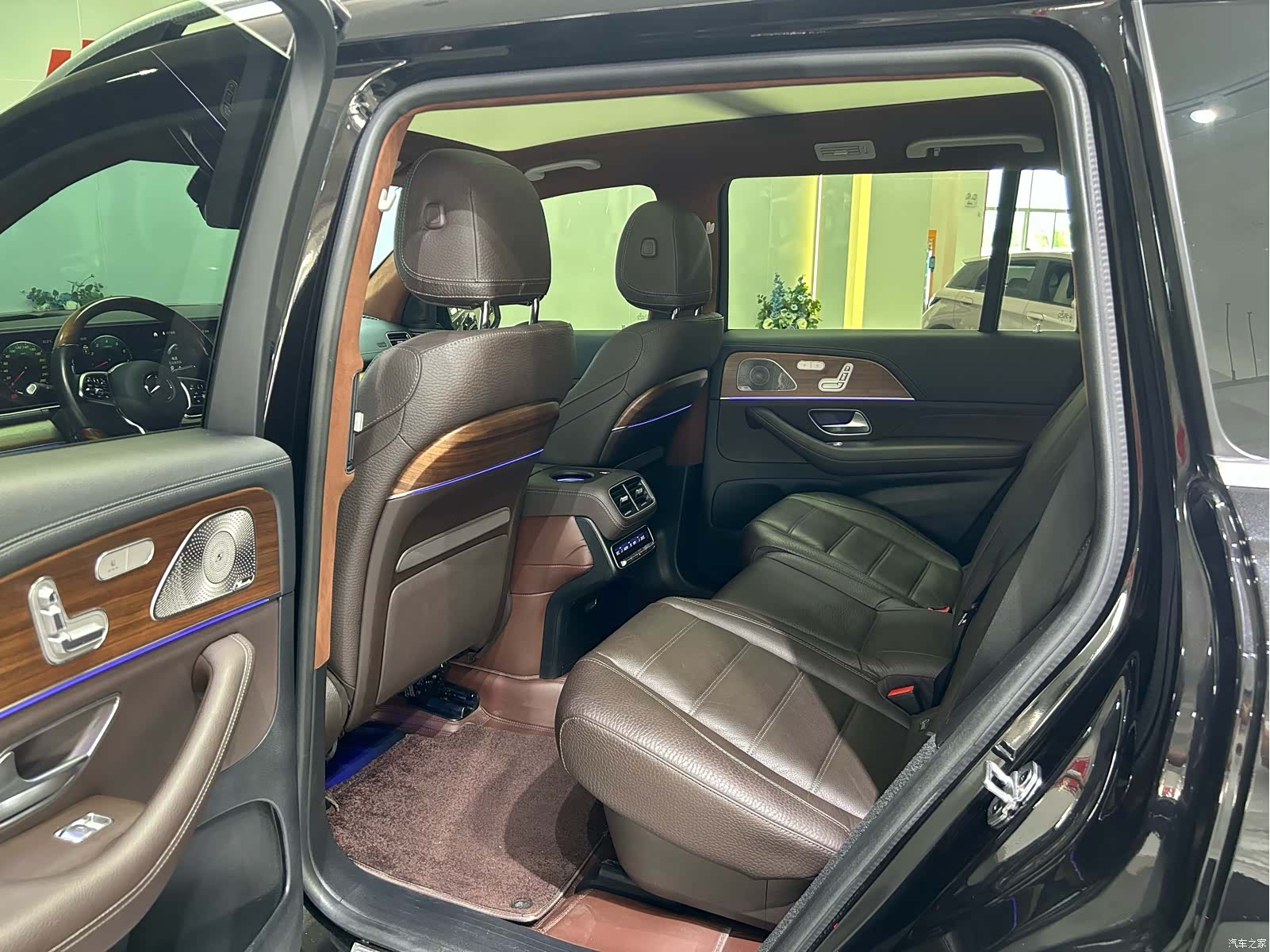 Mercedes-Benz GLS, 2023 9