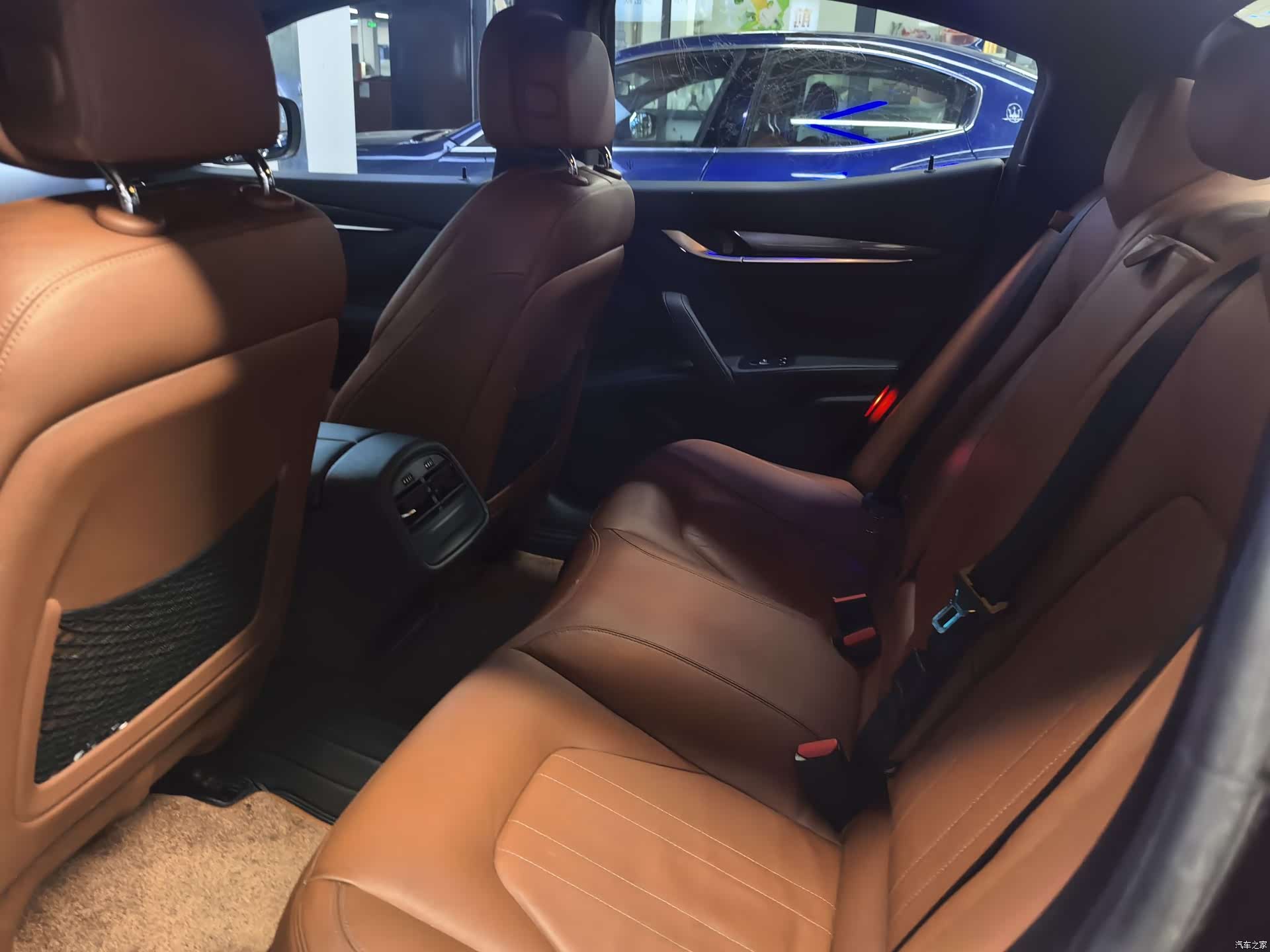 Maserati Ghibli, 2016 7