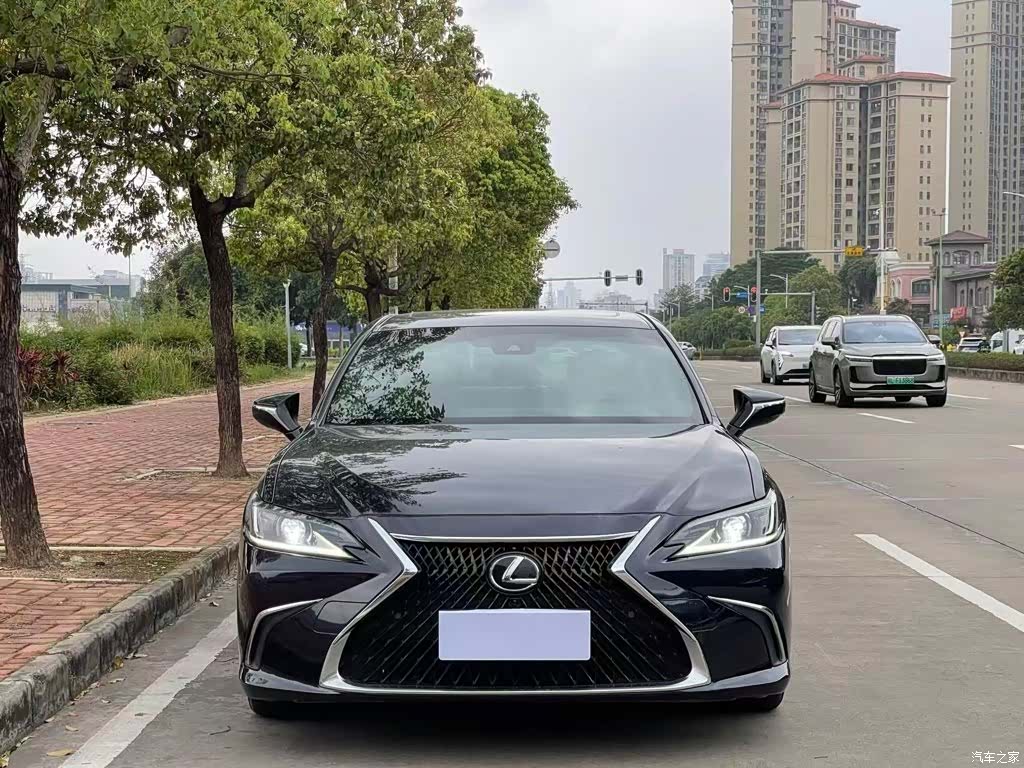 Lexus ES, 2019 2