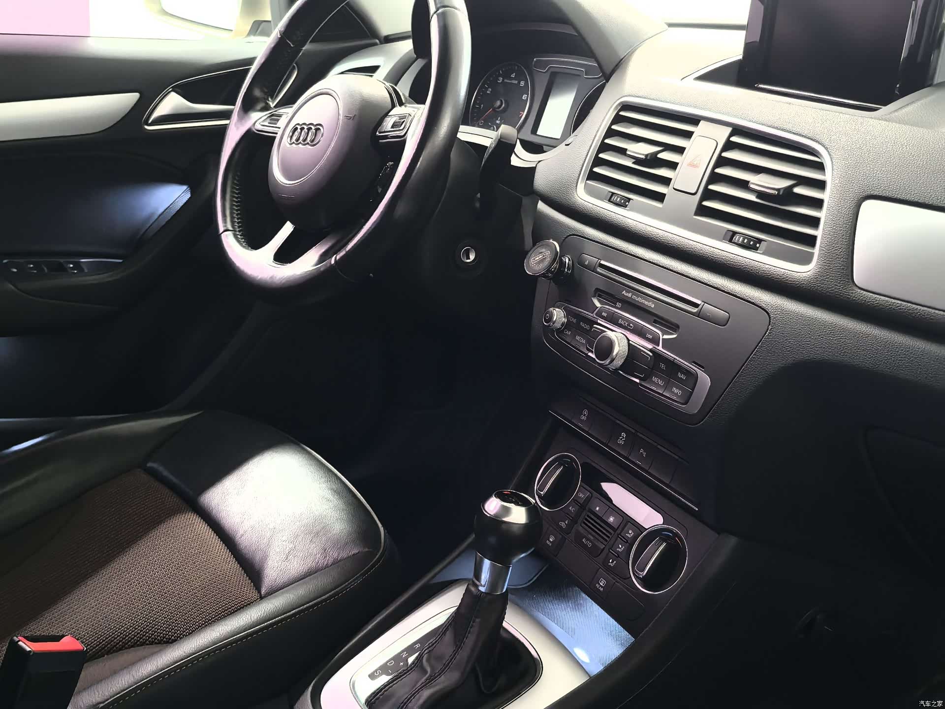 Audi Q3, 2017 14