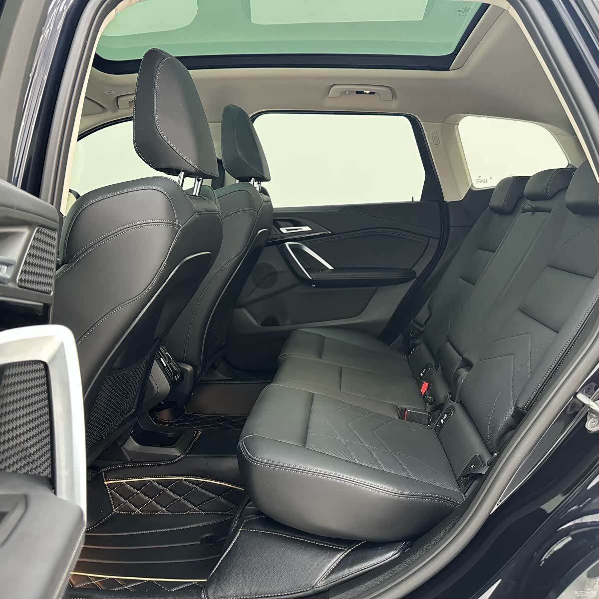 BMW X1, 2023 8