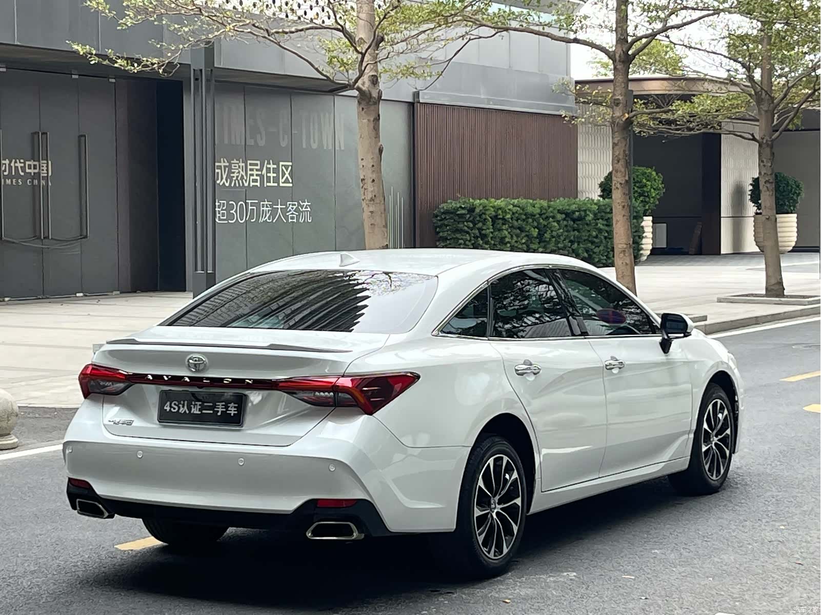 Toyota Avalon, 2024 все фото