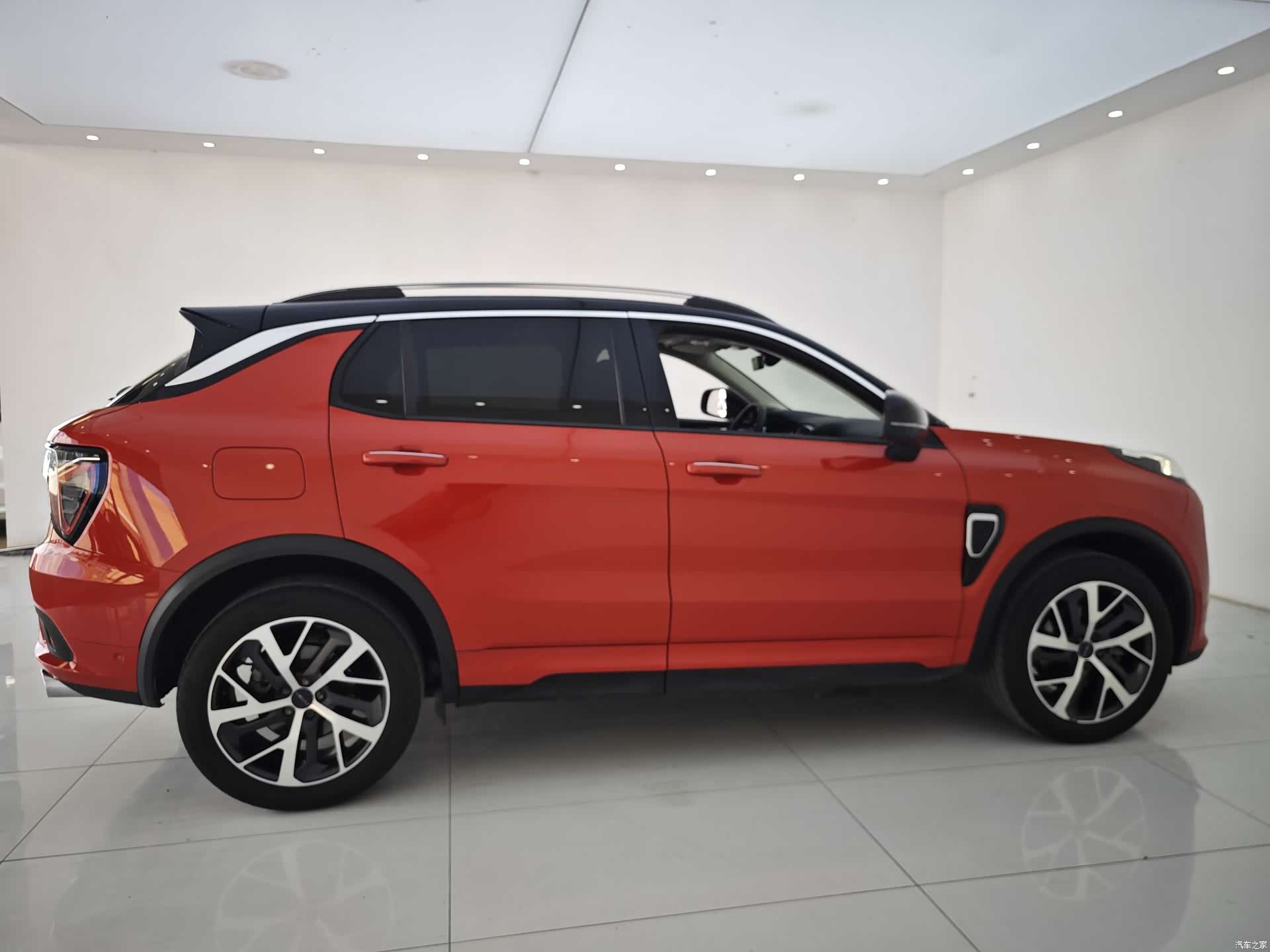 Lynk & Co 01, 2019 14