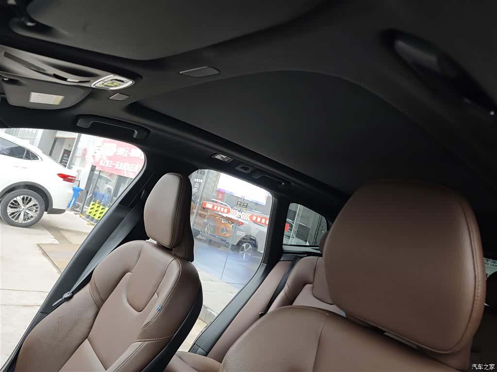 Volvo XC60, 2021 13